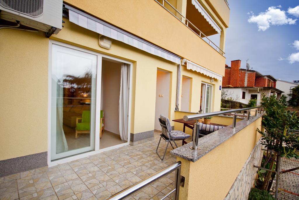 Adela Apartments Драмаль Экстерьер фото